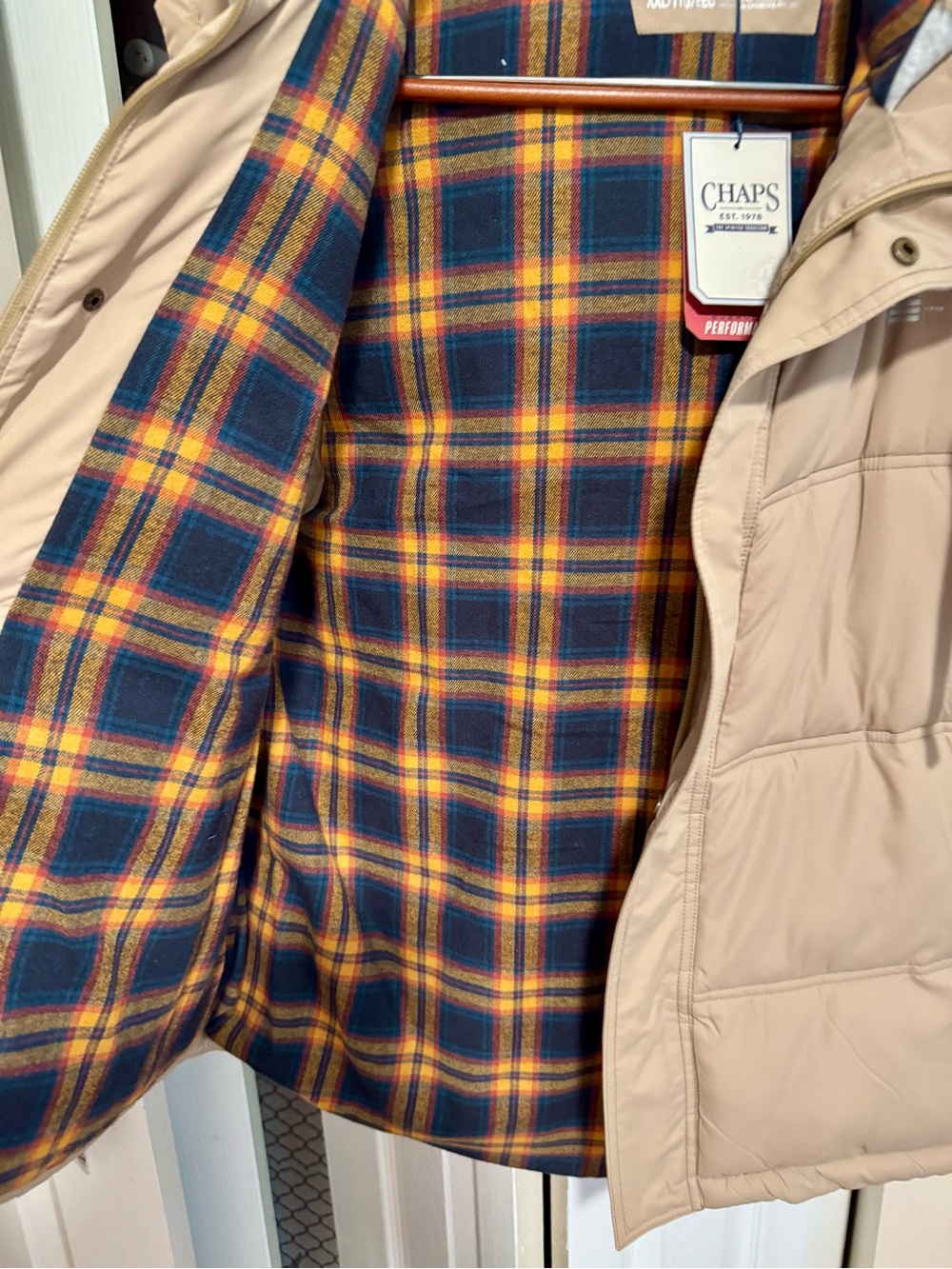 Chaps Porter Tan Hooded Puffer Vest Size 2XL - NEW - Picture 4 of 11
